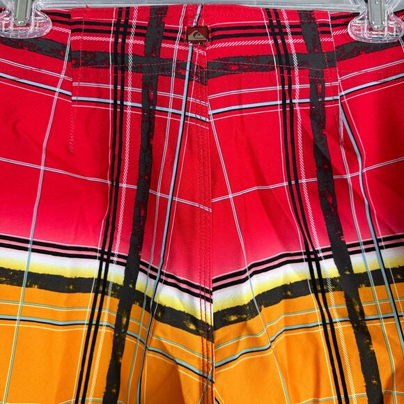 Quiksilver Men’s 30 Cypher Wonderland Board Shorts Stretch Cargo Plaid - Picture 9 of 10